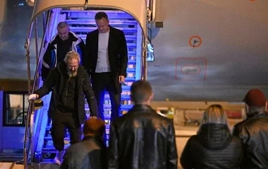 Szijjártó Péter  hazahozta a kárpátaljai magyar foglyokat