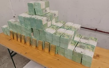 Péntek este hazatérhetett a hét ukrán pénzszállító