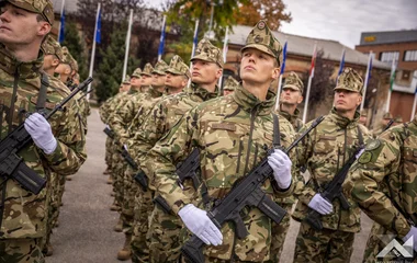 Egyhavi bónuszt kapnak a honvédelemnél