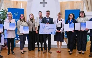 Hat évre szóló minősítést nyert Mechwart