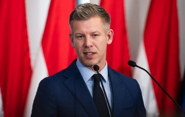 Brüsszelbe utazik Magyar Péter az uniós pénzek ügyében