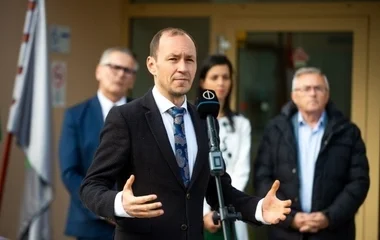 Lemond tisztségeiről egy ismert fideszes politikus