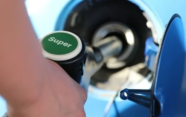 Hatályba lépett a védett üzemanyagár kivezetéséről szóló törvény