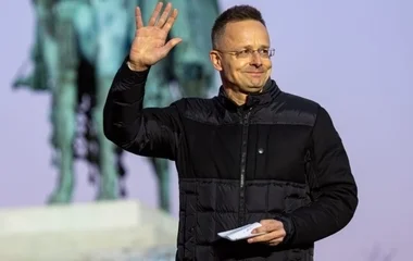 Szijjártó Péter lemond parlamenti mandátumáról