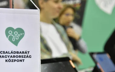 Házkutatást tartott a NAV a Családbarát Magyarország Központnál