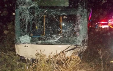 CATL-dolgozókat szállító busz szenvedett halálos balesetet Debrecennél