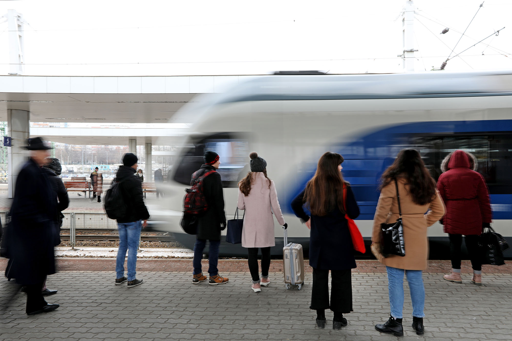 Emelkedett a vasúttal utazók száma