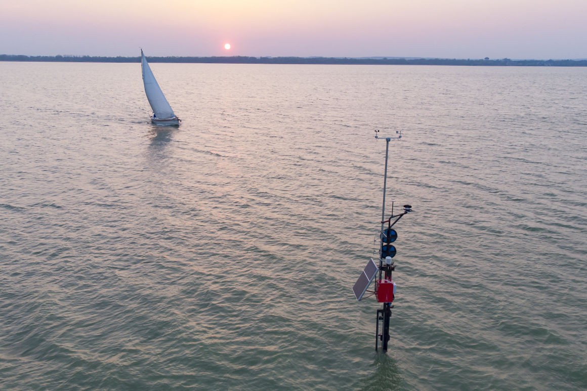 Meghalt egy férfi a Balatonban Balatonfenyvesnél