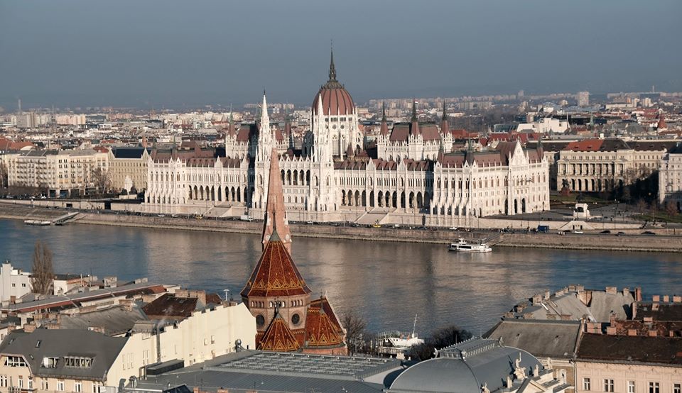 Feloldják a kijárási korlátozást Budapesten is