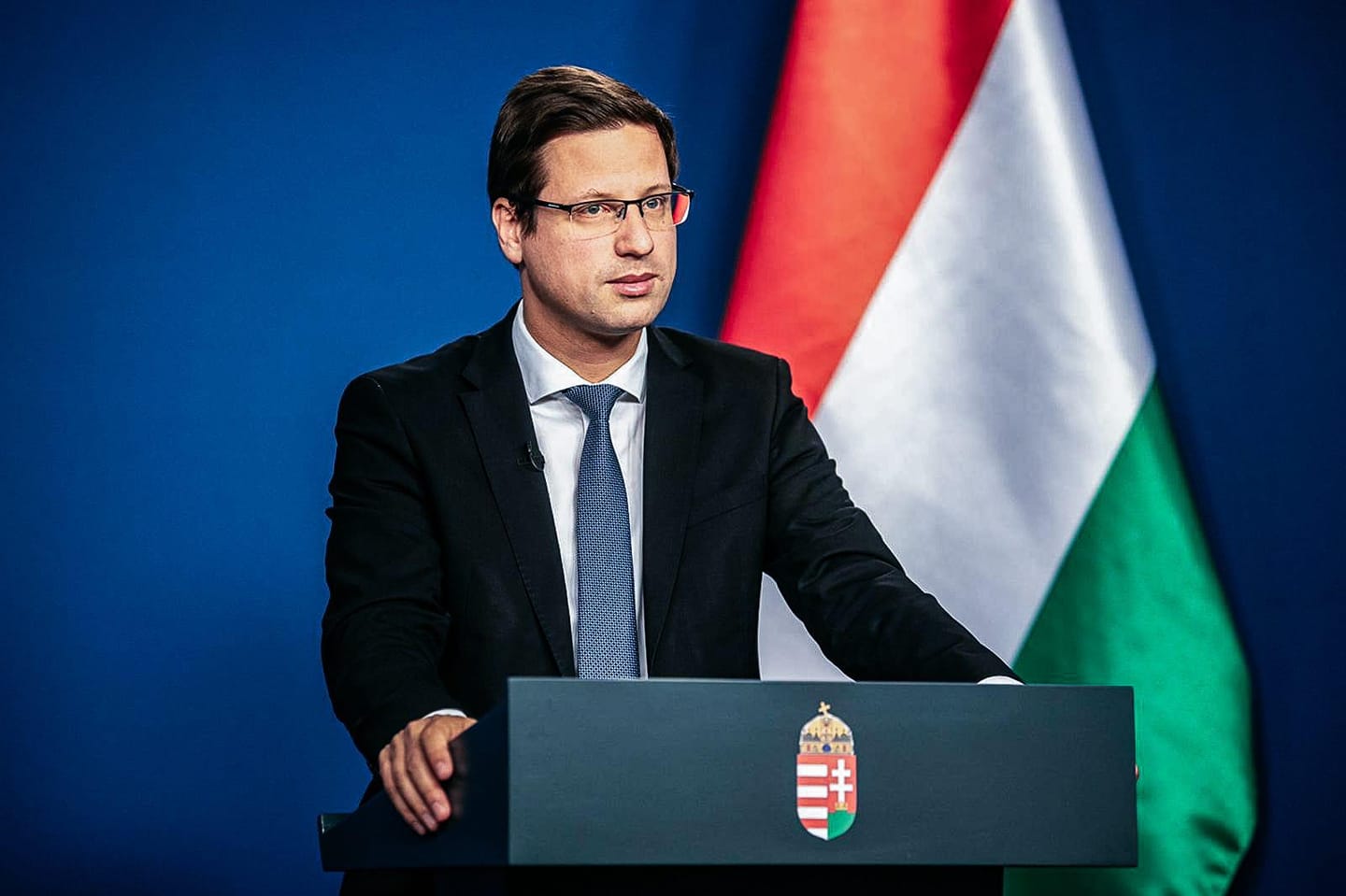 Hatósági karanténban van Gulyás Gergely és Orbán Balázs