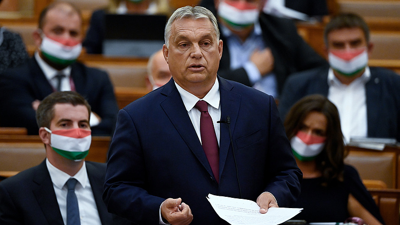 Orbán: az egészségügynek a legrosszabb terhelés kétszeresét is ki kell bírnia 