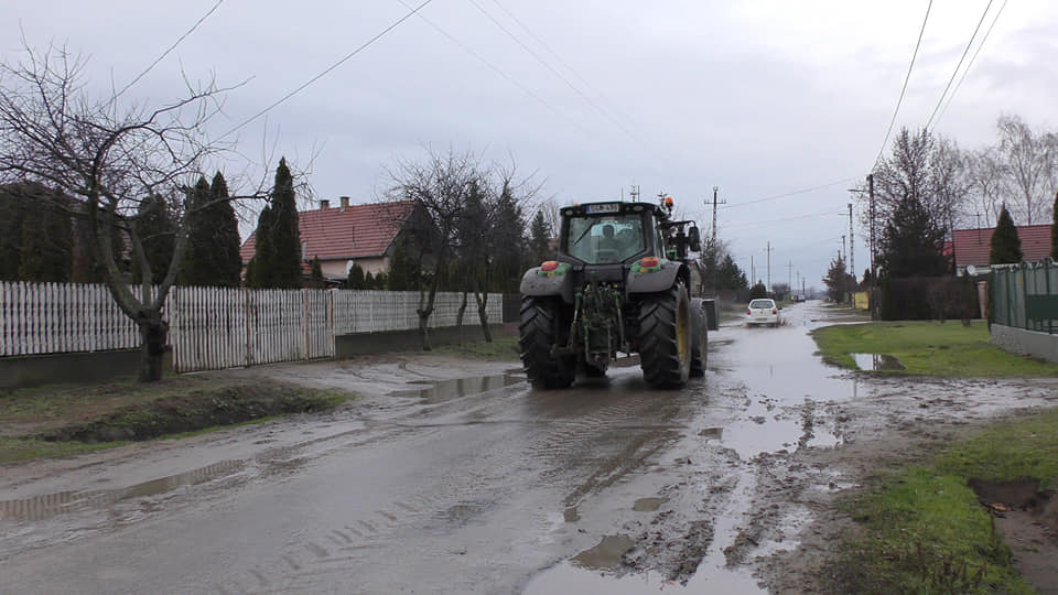 Újfehértón folytatódik az út-, és csapadékvíz hálózat építés