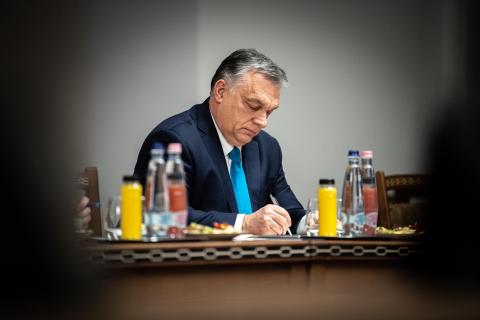 Járványügyi szakemberekkel egyeztet Orbán Viktor miniszterelnök