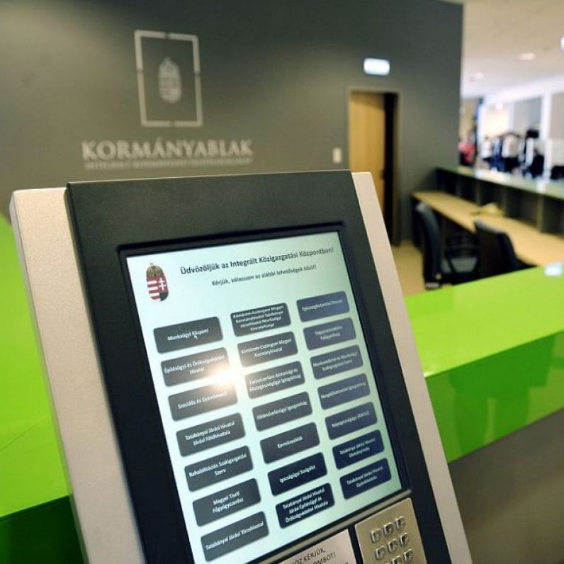 Továbbra sem szükséges a lejáró okmányok miatt kormányablakba menni