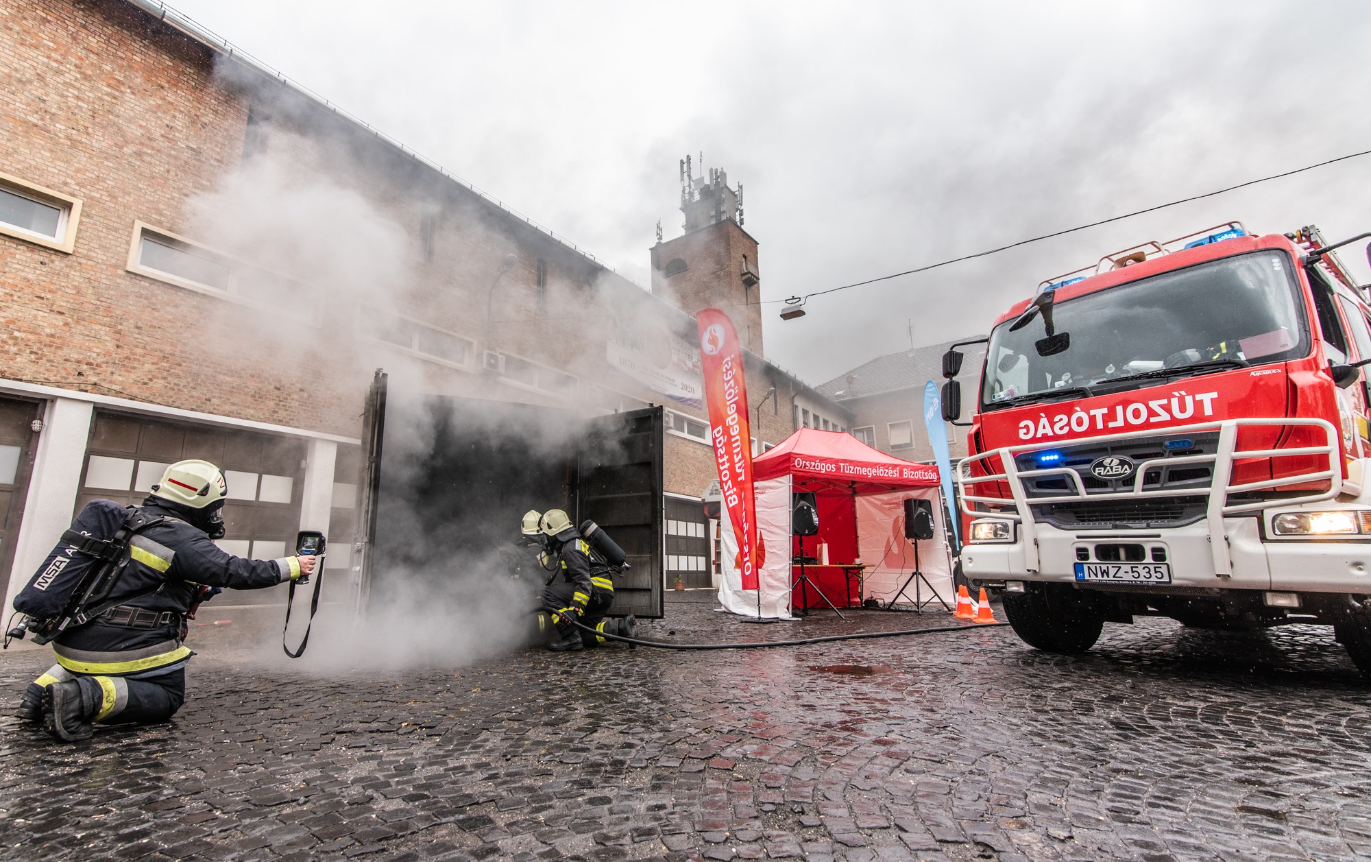 Az otthoni tűzesetek és balesetek megelőzése érdekében összefog az OKF és az E.ON