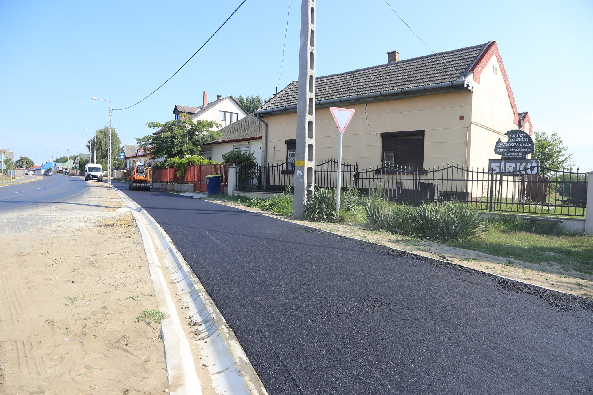 Jó ütemben haladnak a Nyírbogát belterületén épülő kerékpárút kivitelezési munkálatai