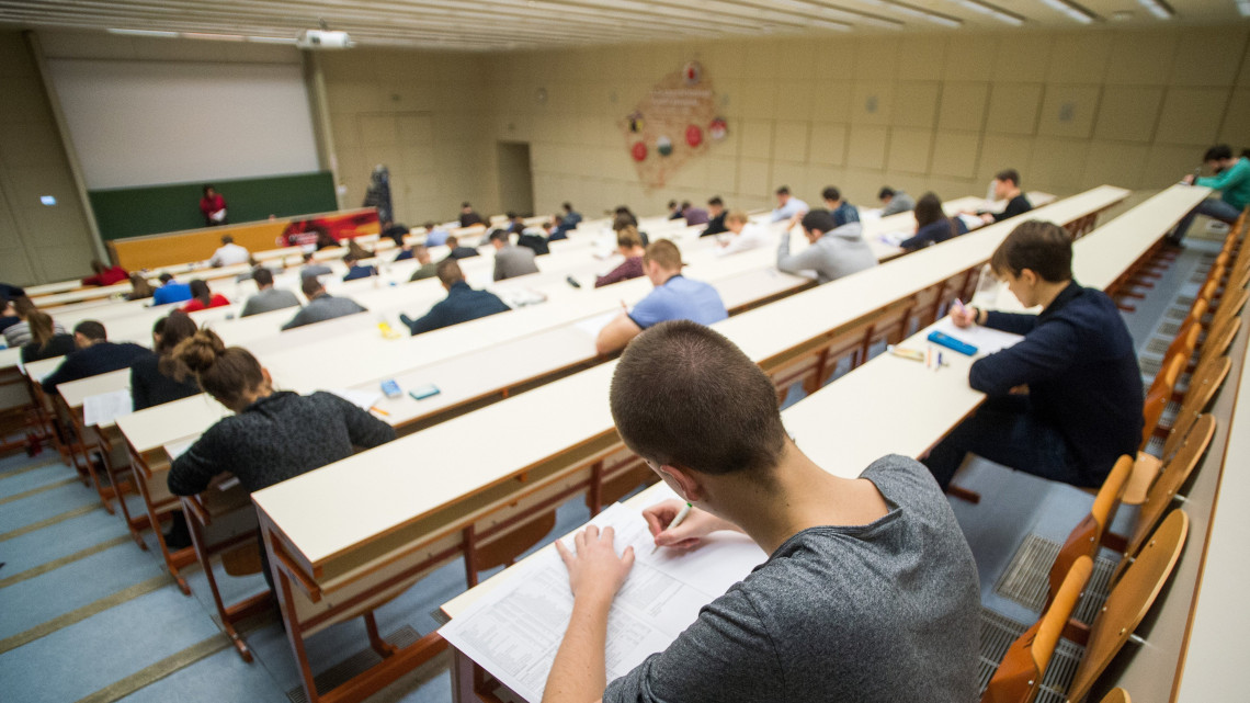 Változik jövőre az egyetemi felvételi