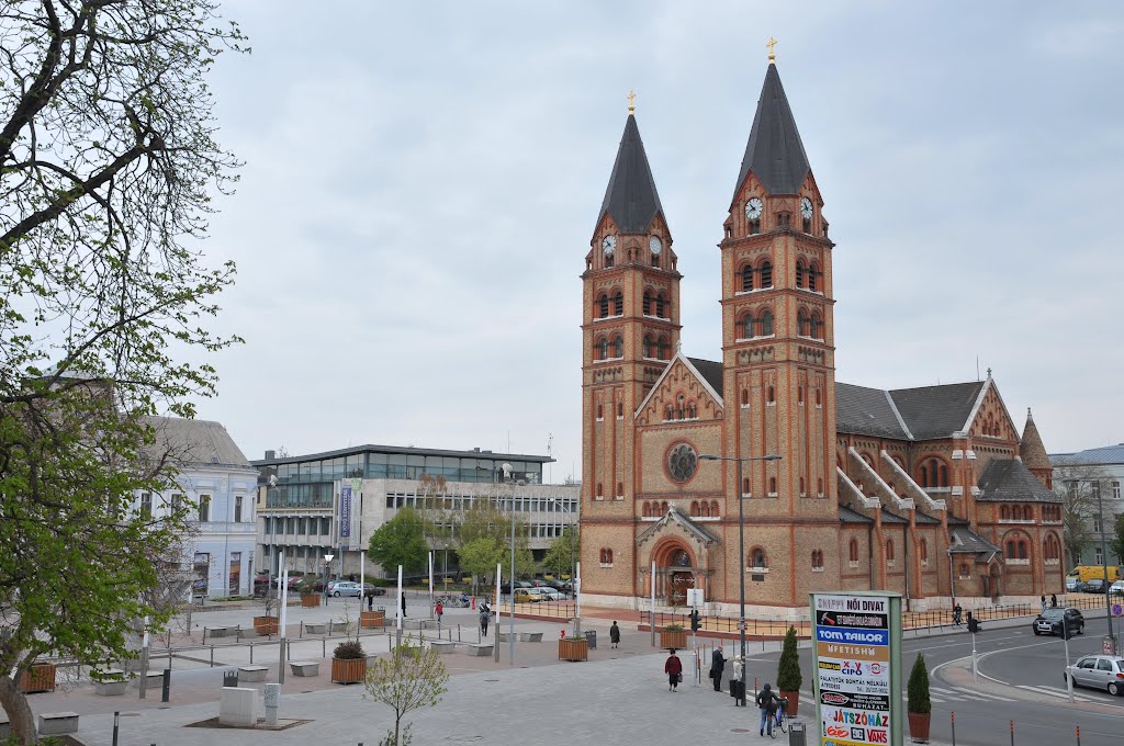 Kötelezővé tették a maszkviselést a templomokban