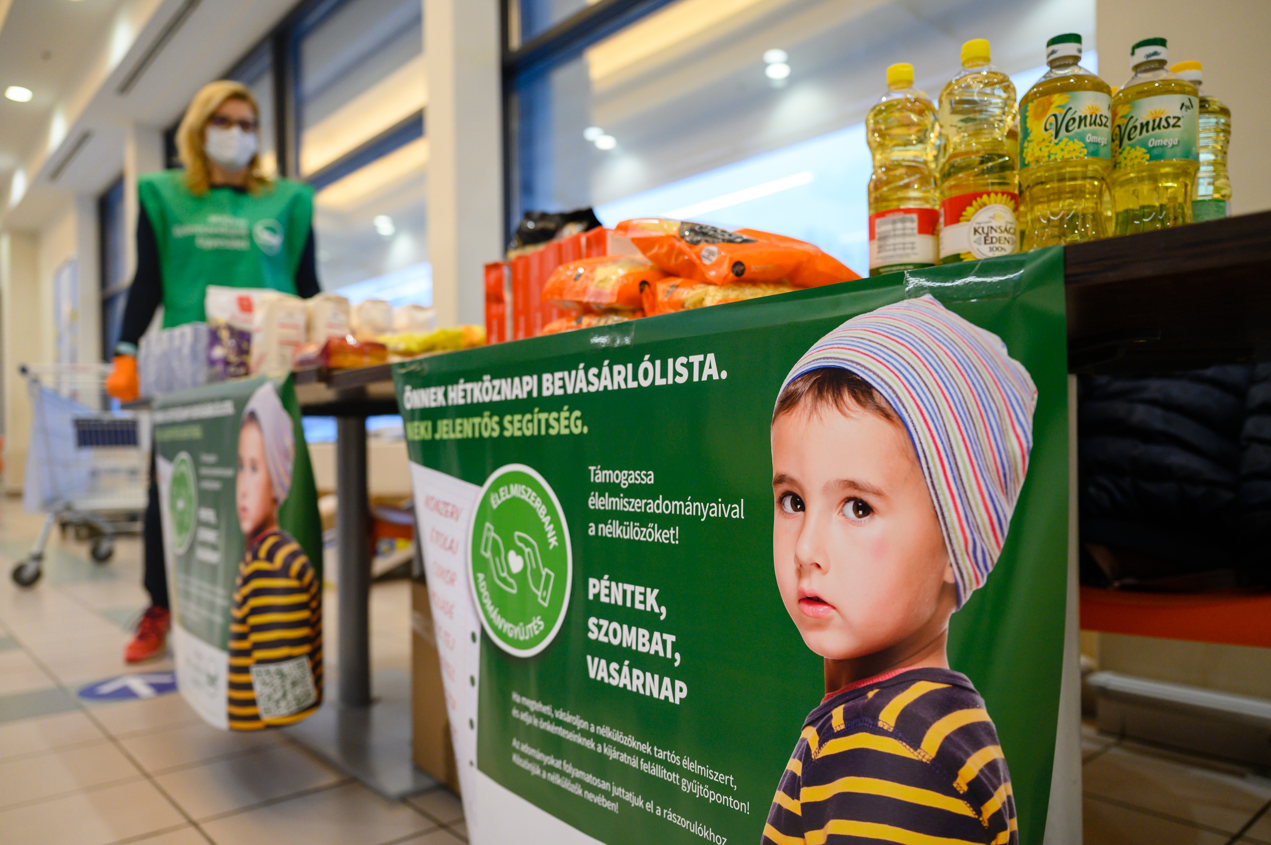 Indul az ország legnagyobb élelmiszergyűjtő karácsonyi akciója