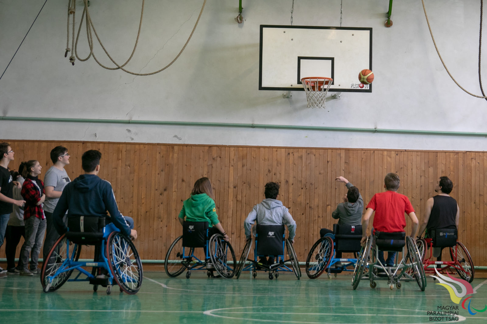 Mintegy hatszáz oktatási intézmény regisztrált a Lélekmozgató programra