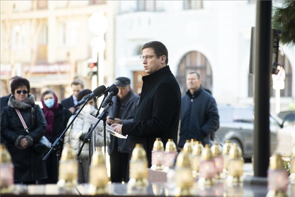 Gulyás Gergely: kötelességünk, hogy megnevezzük a bűnösöket és feltárjuk az igazságot