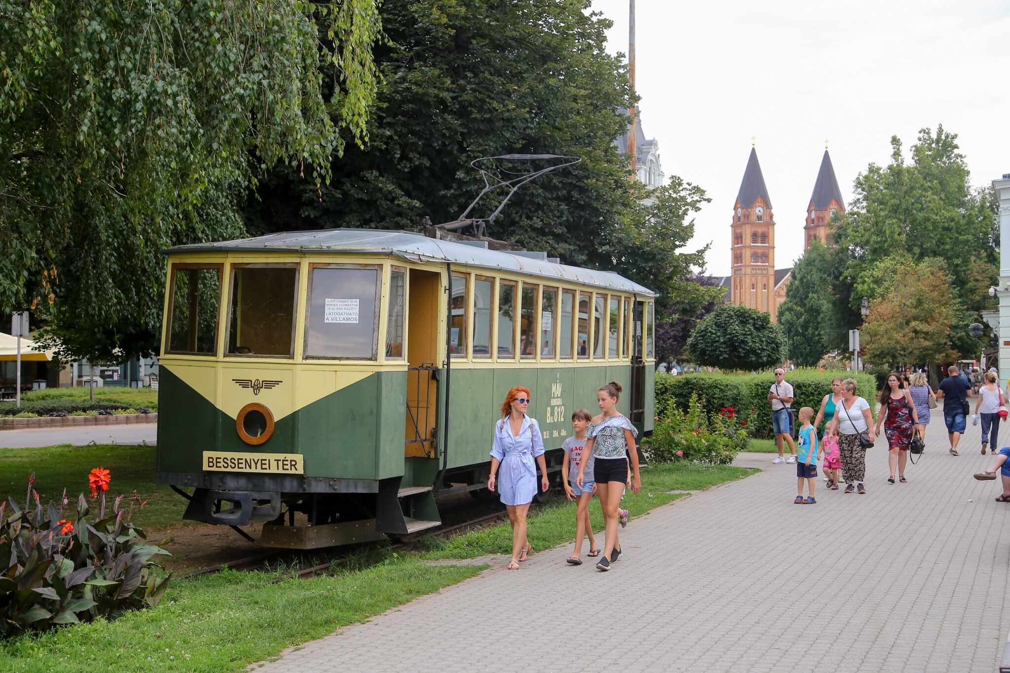 Gyermeknapon is fel lehet szállni majd a villamosra