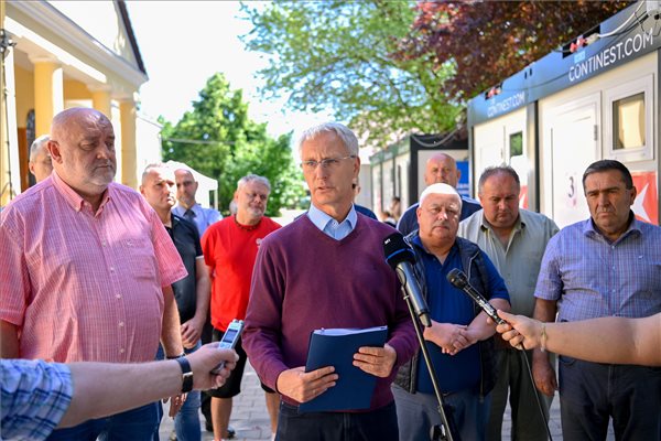 Tovább működik az öt segítségpont a magyar-ukrán határon