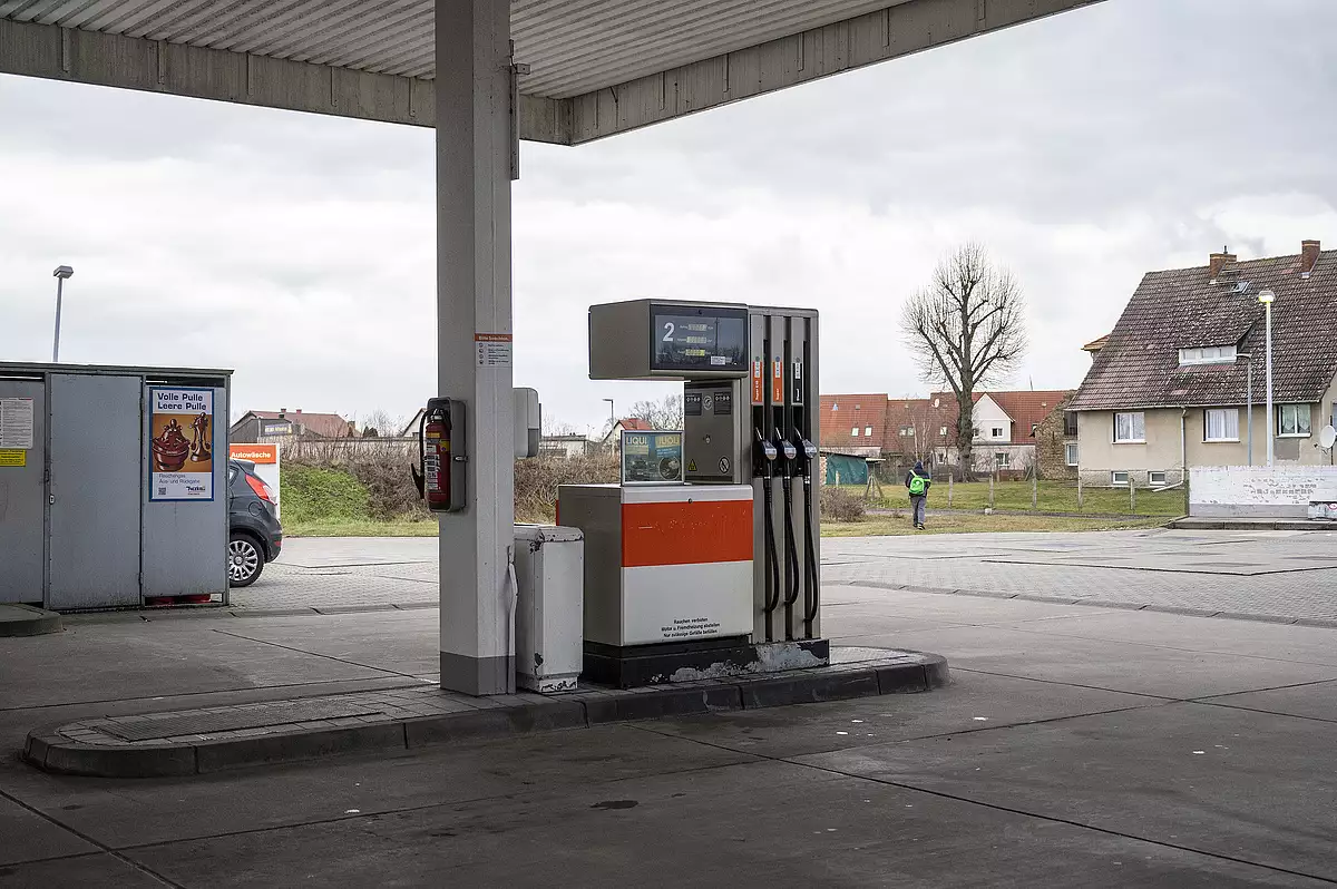 A kis benzinkutak egy része nem kap jövő héttől üzemanyagot, sorban állásra kell számítani