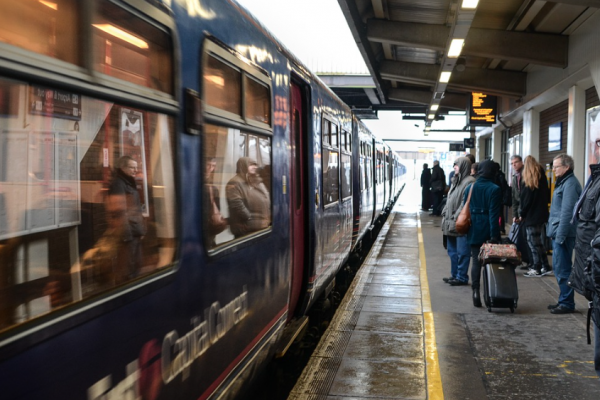 Új mobilitási támogatások segítik az álláskeresőket