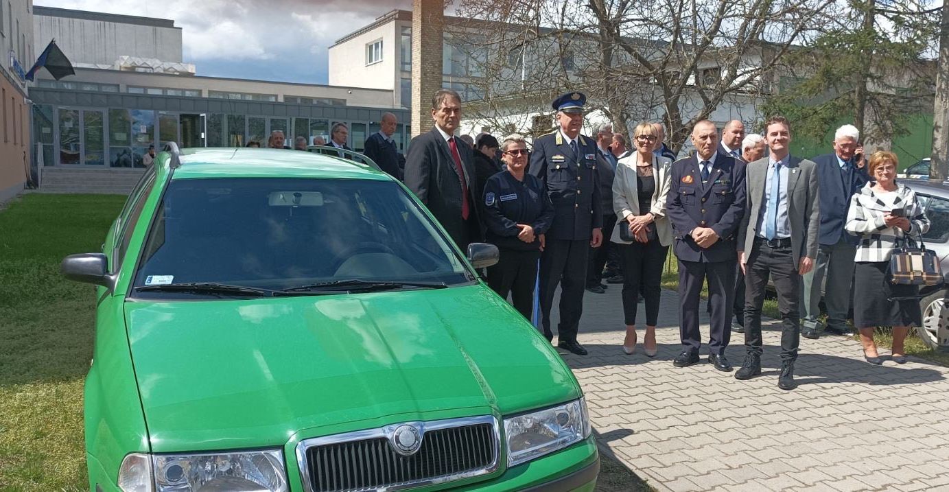 Gépkocsi átadás a polgárőr közgyűlésen