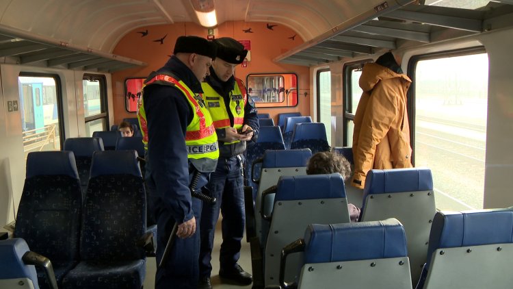 A vasútállomásokon ellenőrizték az utasokat a rendőrök a RAILPOL akció keretében