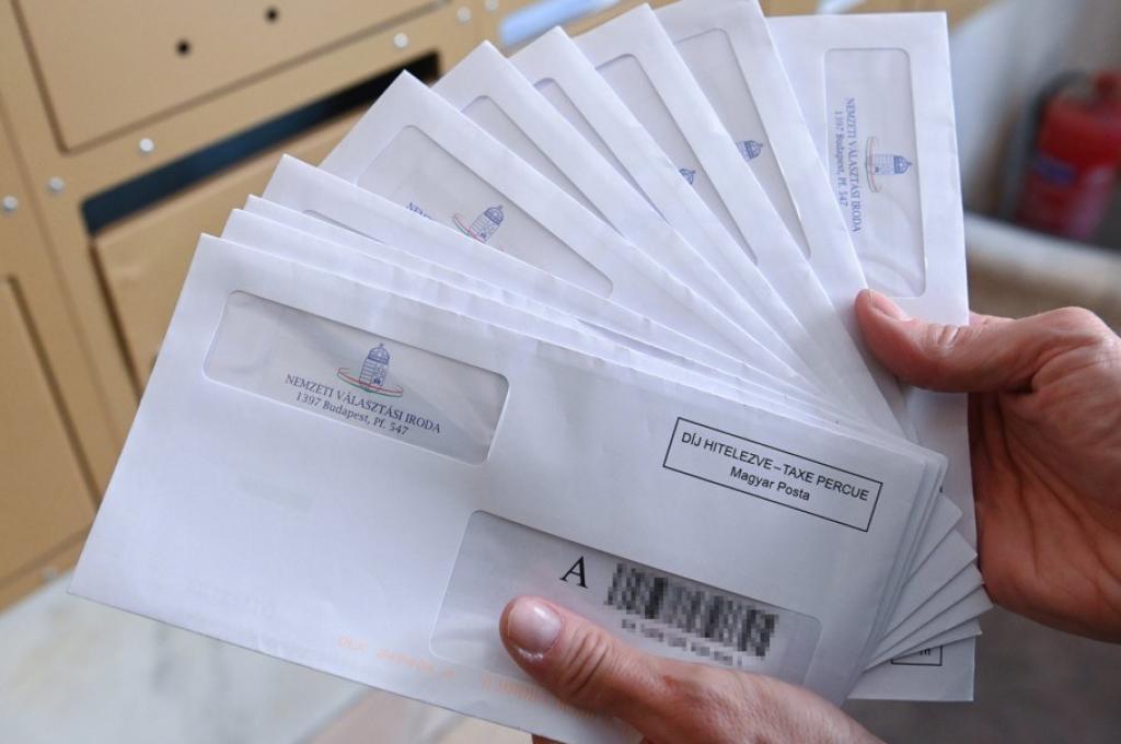 Április 19. a határidő, mindenki figyelje a postaládáját