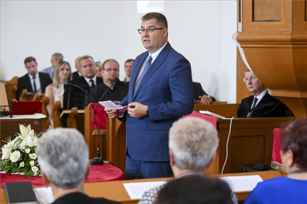 Felújították a református imaházat Tisztabereken