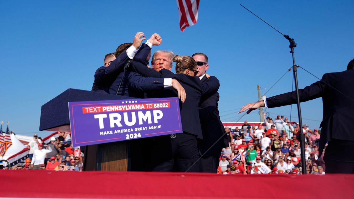 Rálőttek Donald Trumpra egy választási gyűlésen