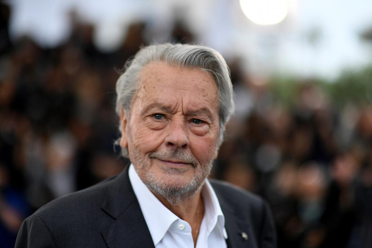 Meghalt Alain Delon