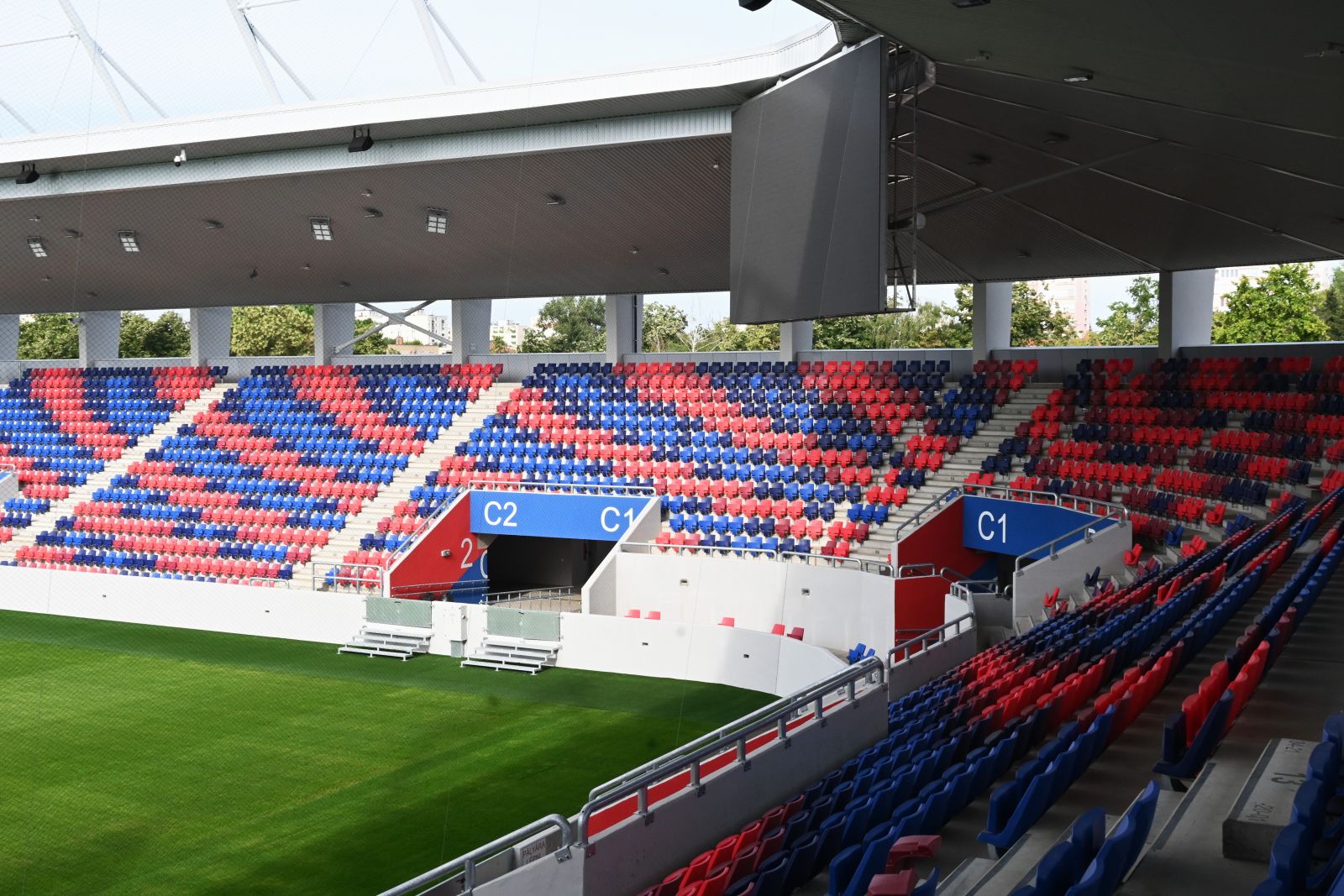 Vasárnap avatják fel Nyíregyháza vadonatúj stadionját