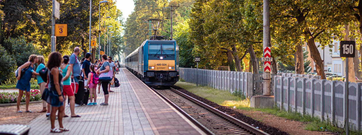 Hétfőtől több vasútvonalon is változik a menetrend