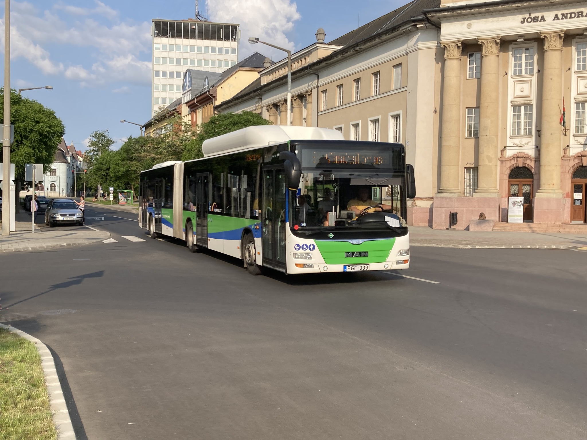 Az Újsortanya bekötőút nem járható autóbusszal