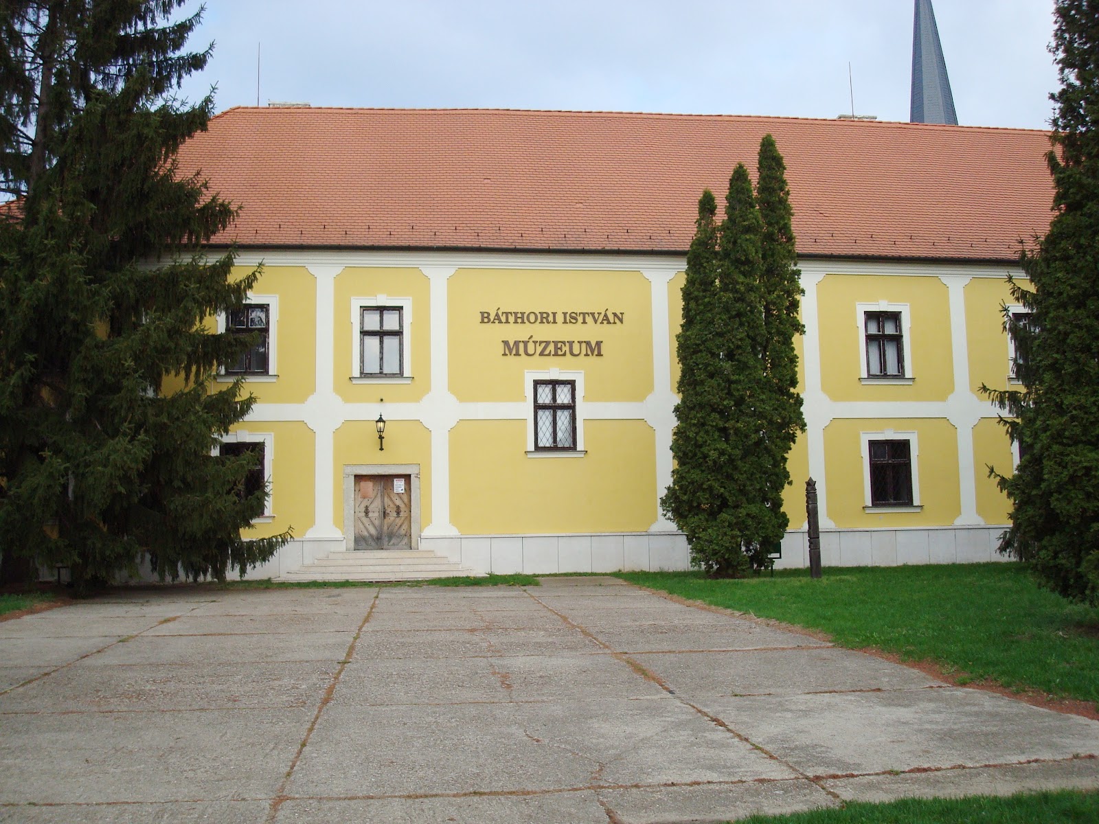 Megújult a Báthori István Múzeum