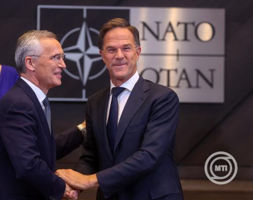 Mark Rutte átvette a NATO-főtitkári megbízatását