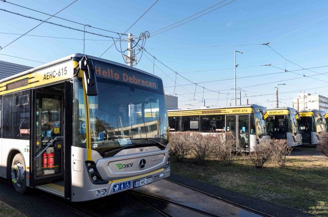 Országos szinten, Debrecenben vásárolják a legtöbb elektronikus jegyet