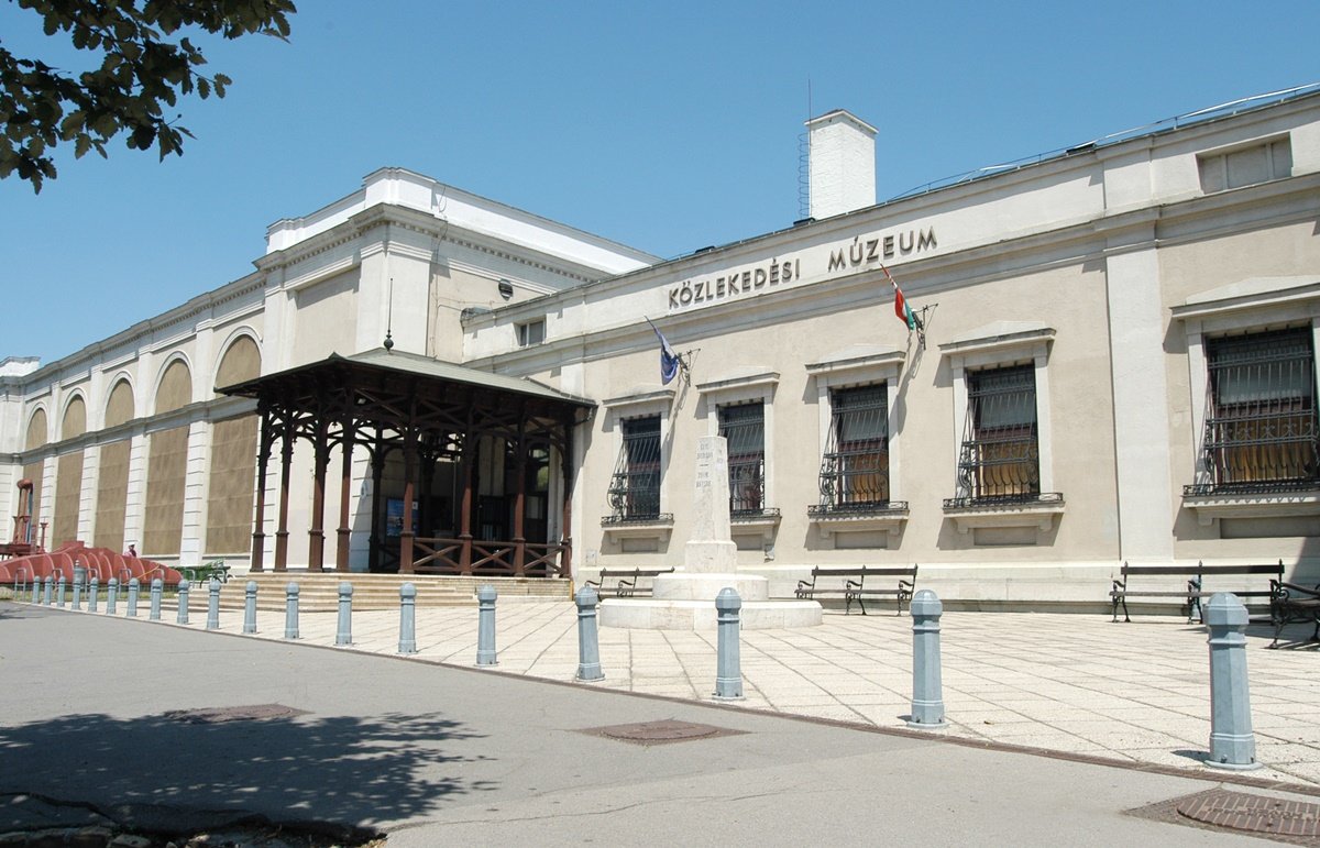 Zajlik a harc a Közlekedési Múzeumért