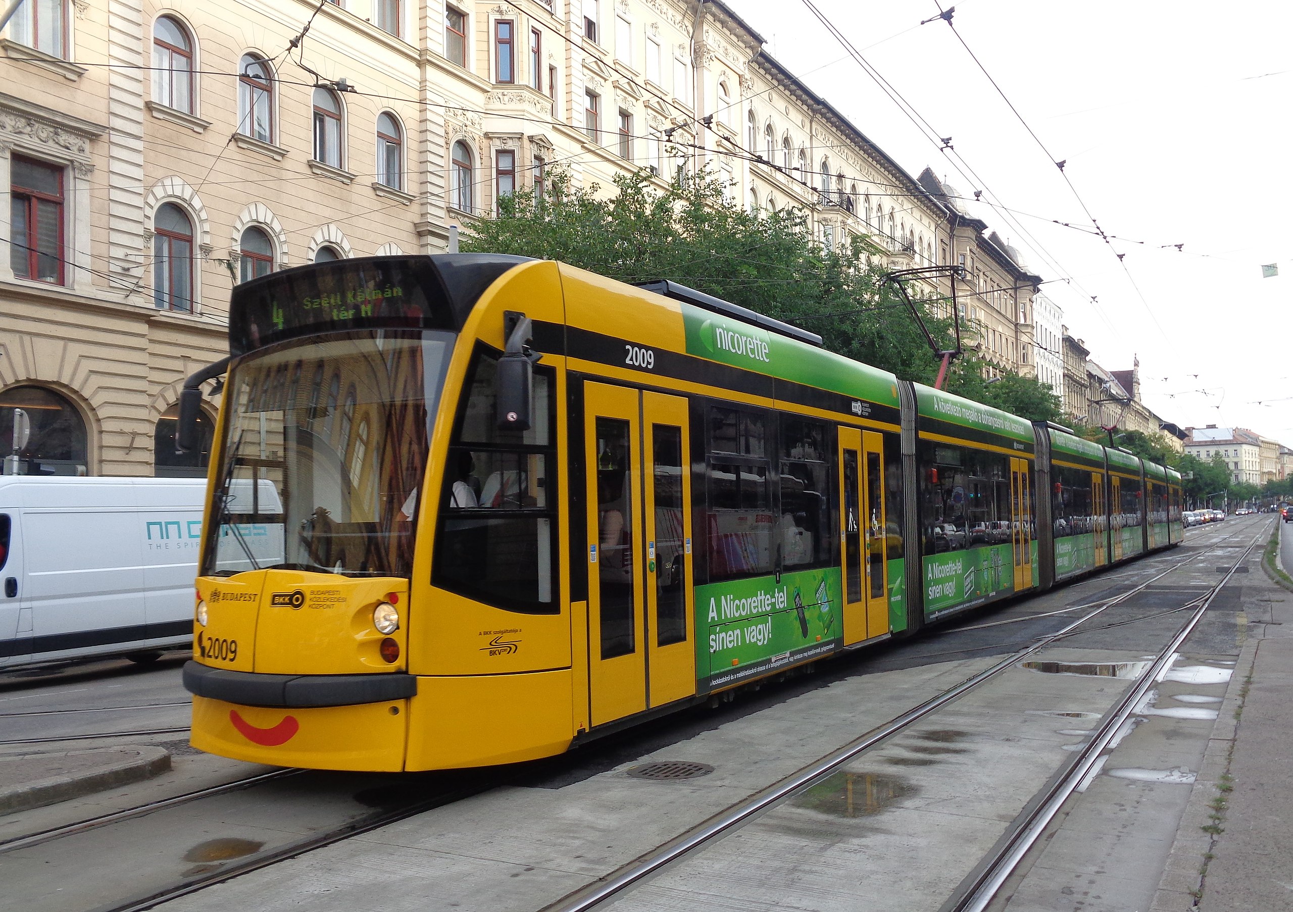Pénteken tíz percre leáll a közösségi közlekedés Budapesten