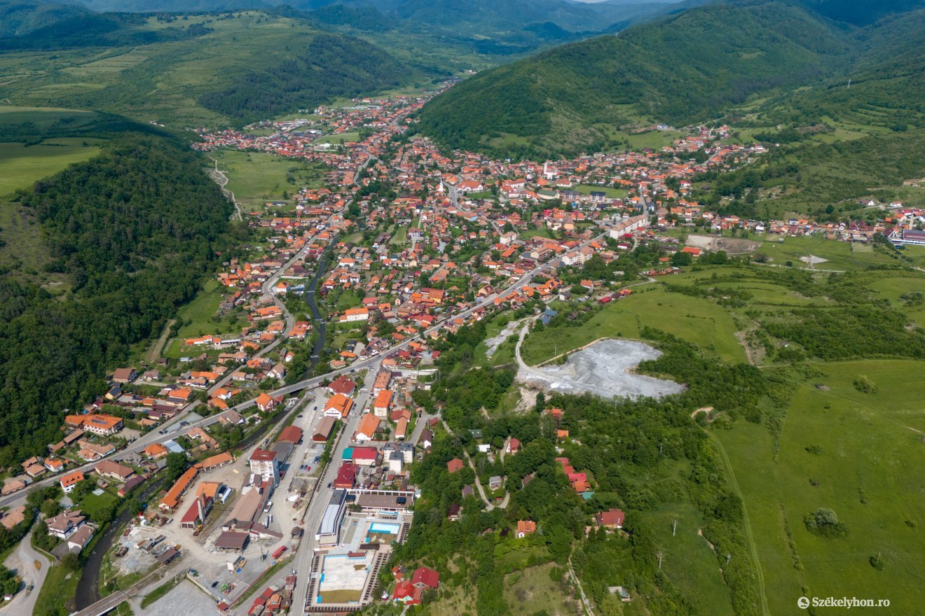 Hónapokba is telhet, mire hazatérhetnek a parajdiak