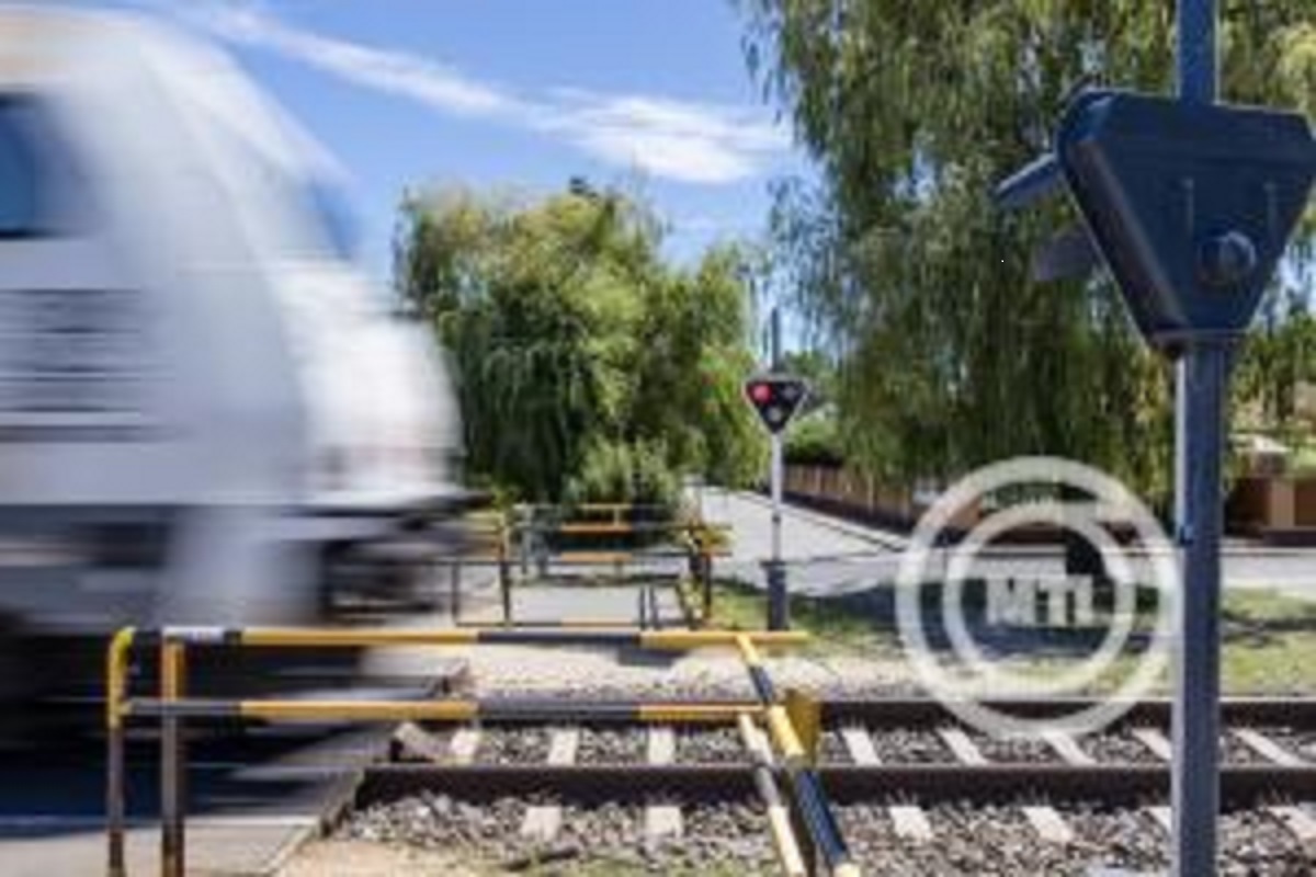 Kiterjesztik a VÉDA kamerarendszert a vasúti átjárókra is