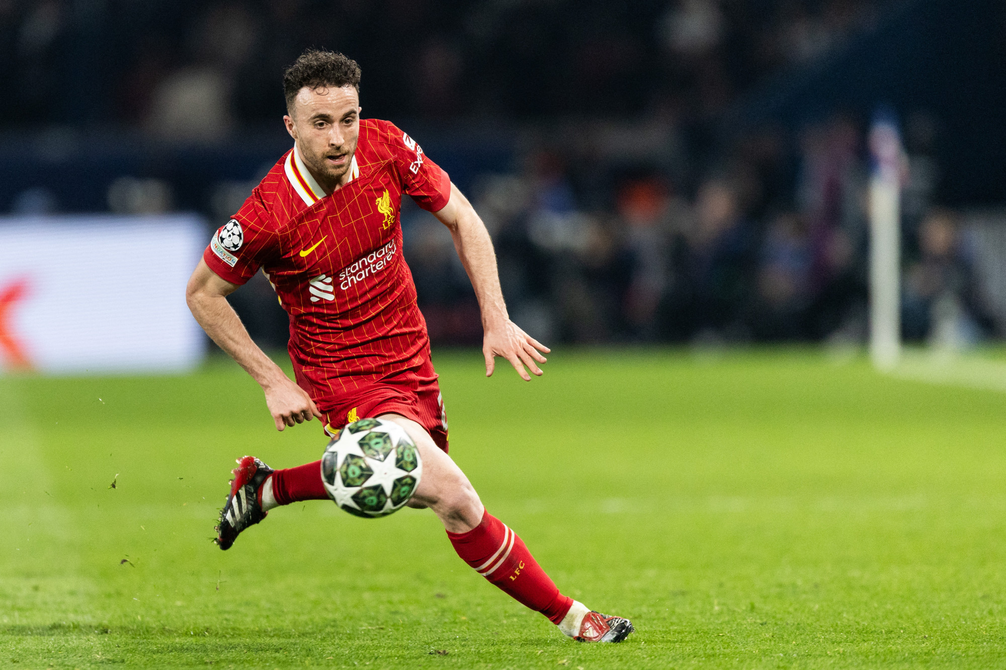 Autóbalesetben elhunyt a Liverpool csatára