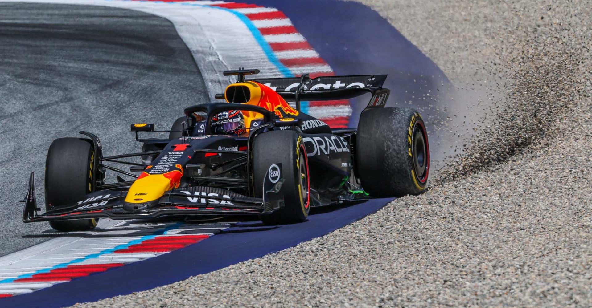 Max Verstappen indulhat az élről