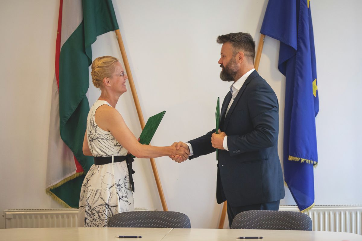 Stratégiai megállapodást kötött a Debreceni Egyetem és a Harro Höfliger