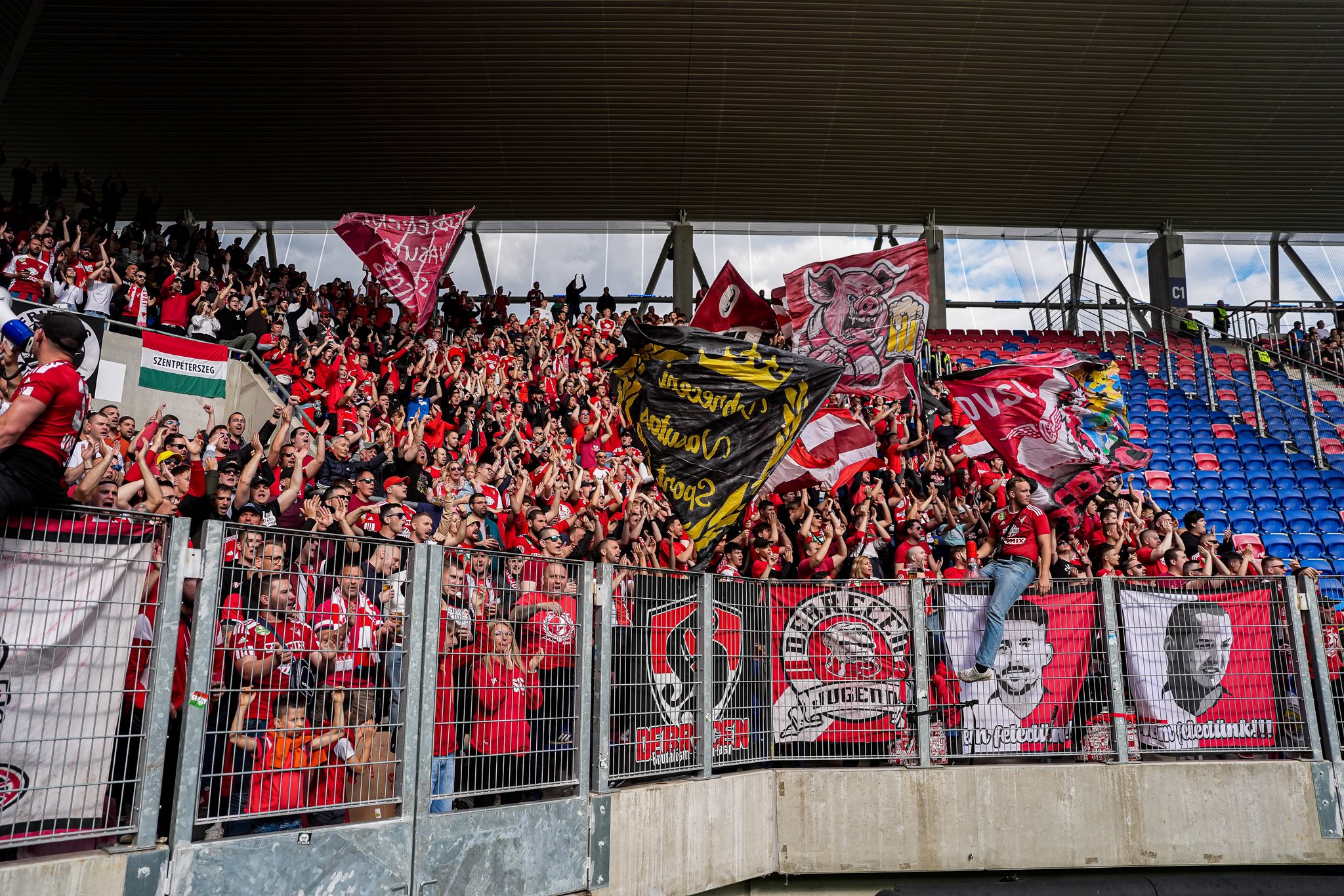 A DVSC önmérsékletet kér a szurkolóitól