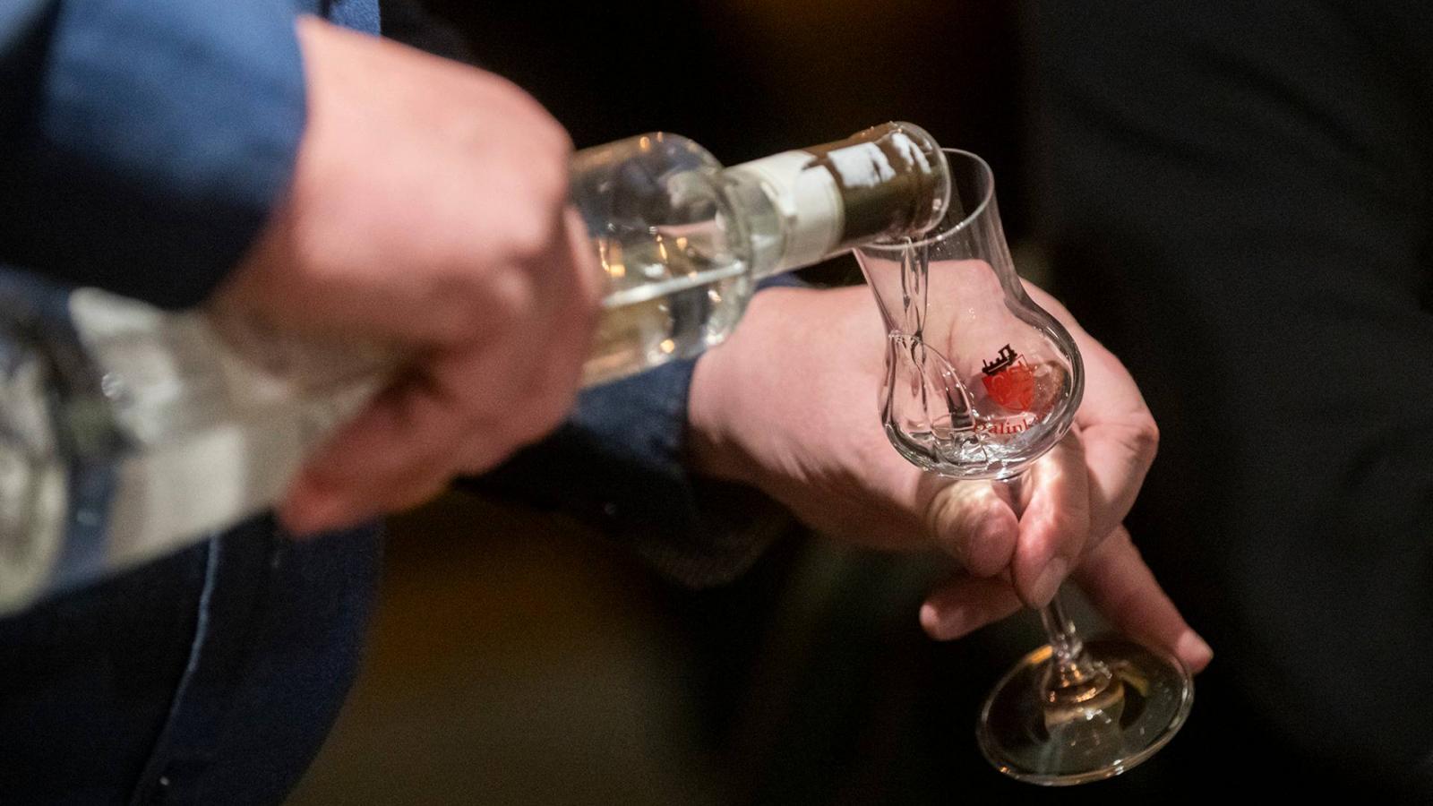 NAV: évi 86 liter párlat főzhető adómentesen